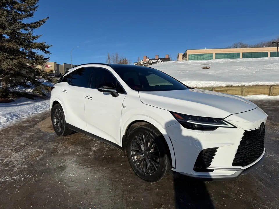 2023 Lexus RX 5th Gen - Image 4 of 10