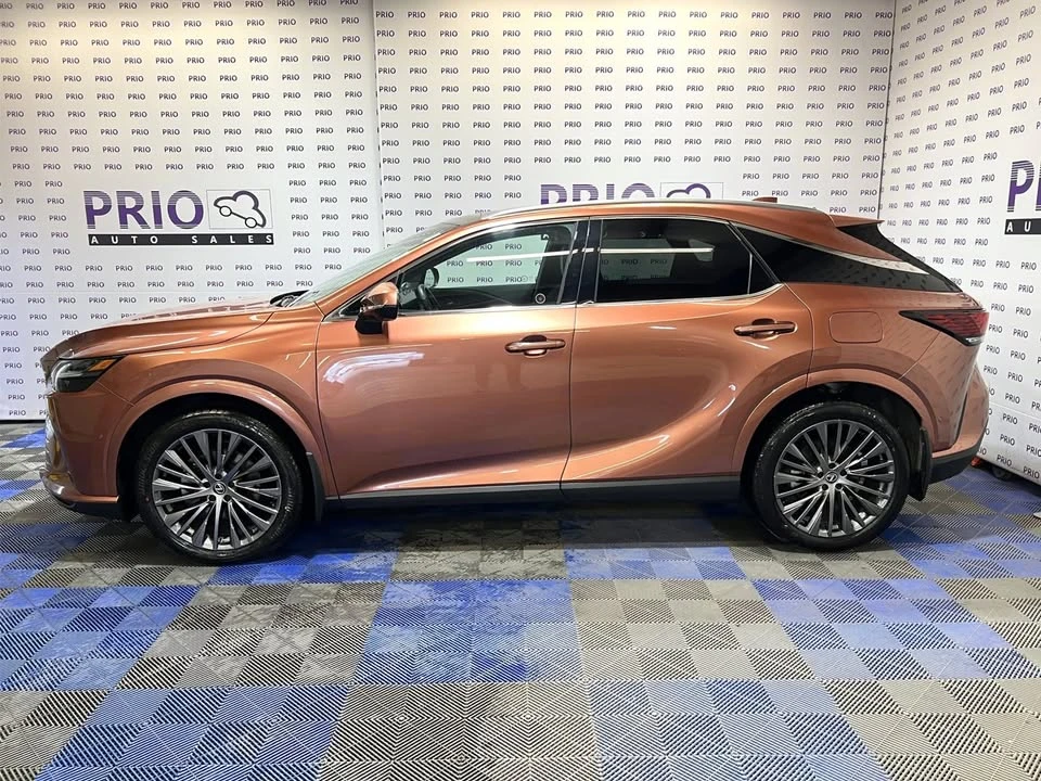 2023 Lexus RX 5th Gen - Image 2 of 13