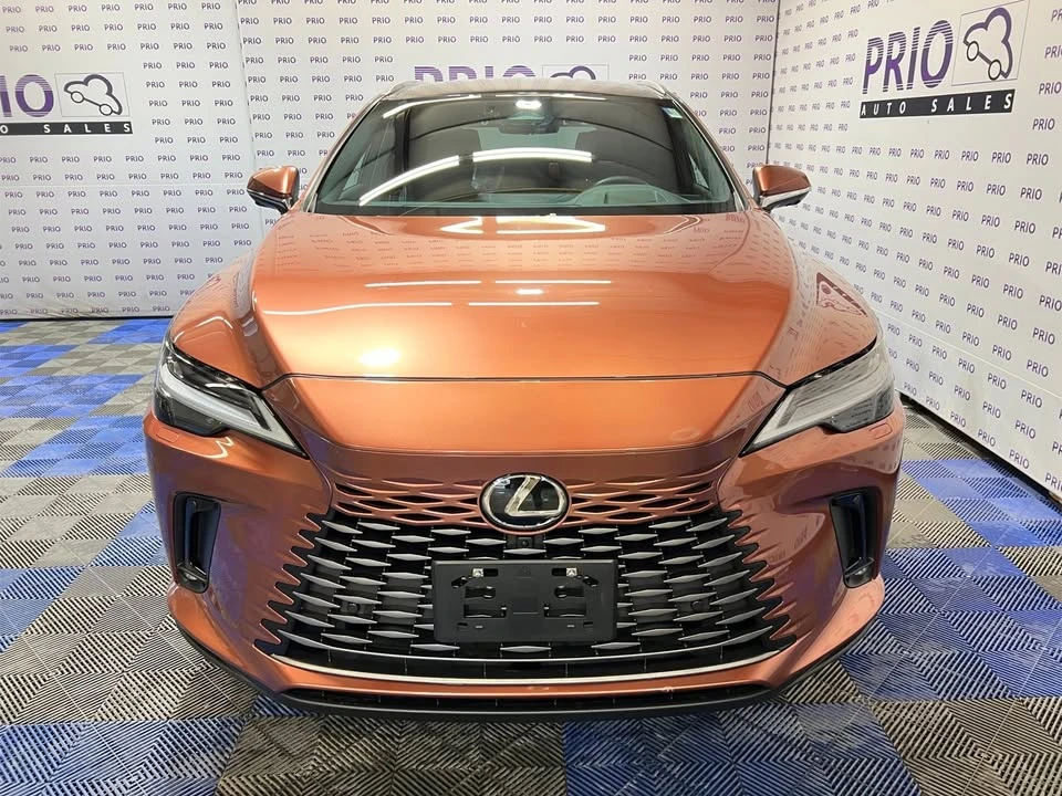 2023 Lexus RX 5th Gen - Image 6 of 13