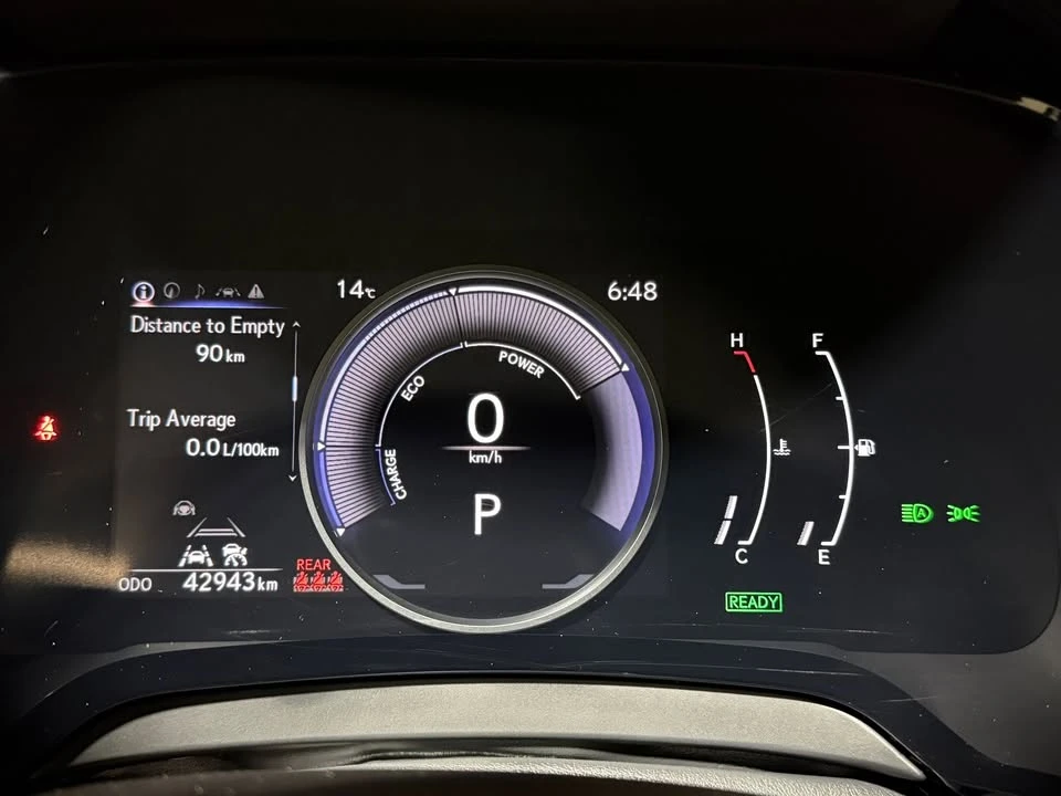 2023 Lexus RX 5th Gen - Image 12 of 16