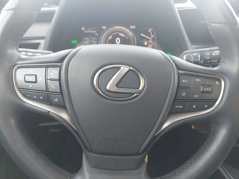 2023 Lexus NX - Image 12 of 16