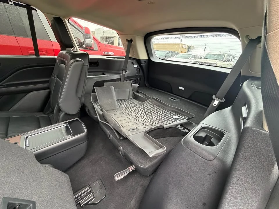 2023 Lincoln Aviator 2nd Gen - Image 17 of 18