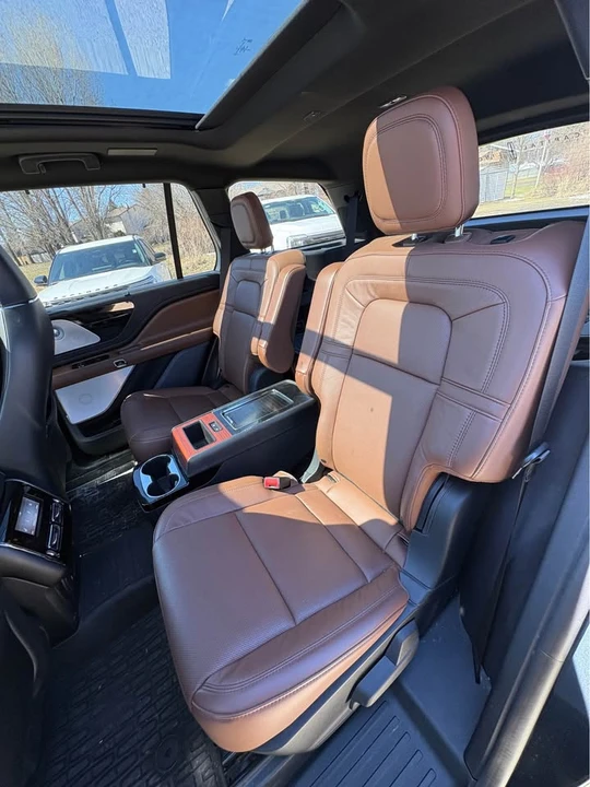 2023 Lincoln Aviator 2nd Gen - Image 8 of 9