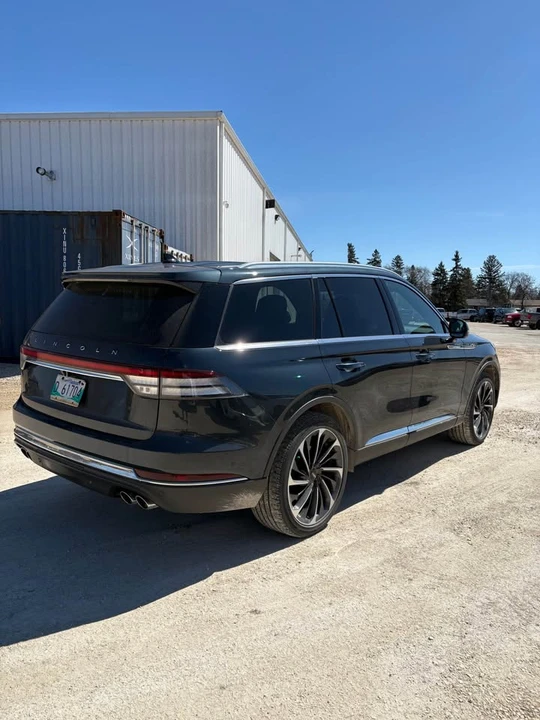 2023 Lincoln Aviator 2nd Gen - Image 3 of 9