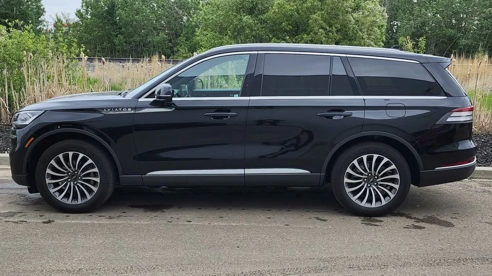 2023 Lincoln Aviator 2nd Gen - Image 4 of 13