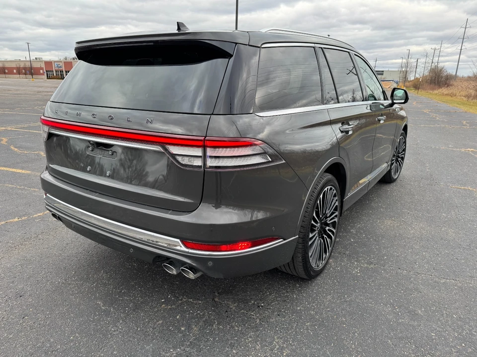 2023 Lincoln Aviator 2nd Gen - Image 8 of 21