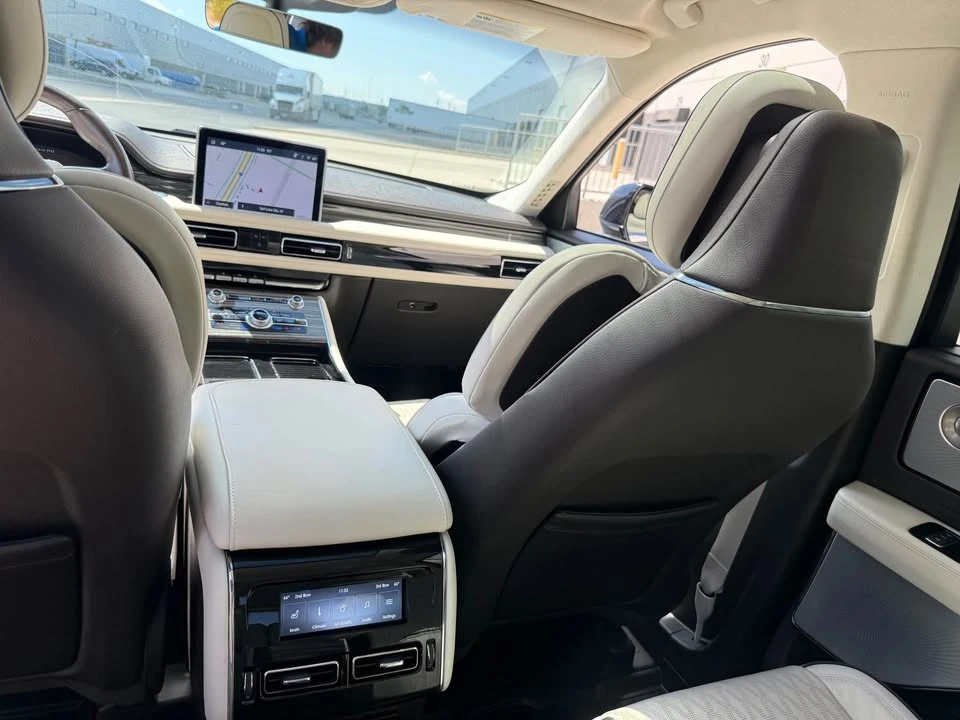 2023 Lincoln Aviator 2nd Gen - Image 11 of 12