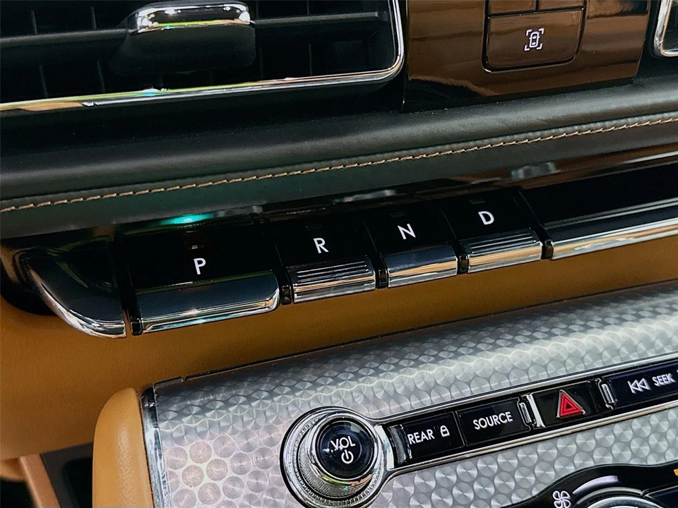 2023 Lincoln Aviator 2nd Gen - Image 17 of 21