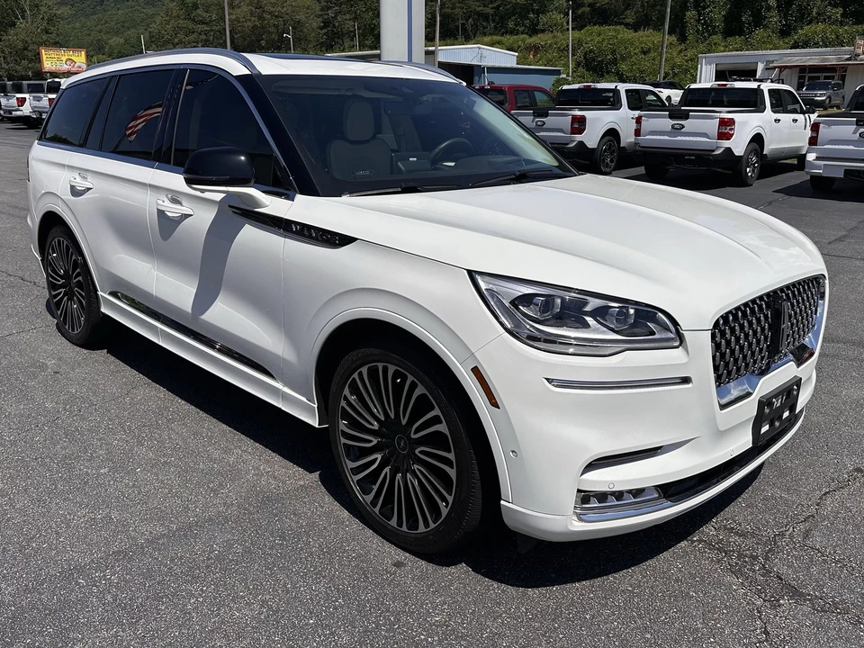 2023 Lincoln Aviator 2nd Gen - Image 4 of 12