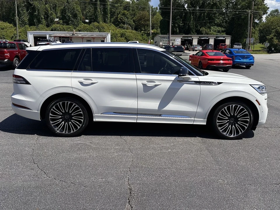 2023 Lincoln Aviator 2nd Gen - Image 5 of 21