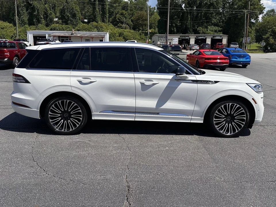 2023 Lincoln Aviator 2nd Gen - Image 5 of 12