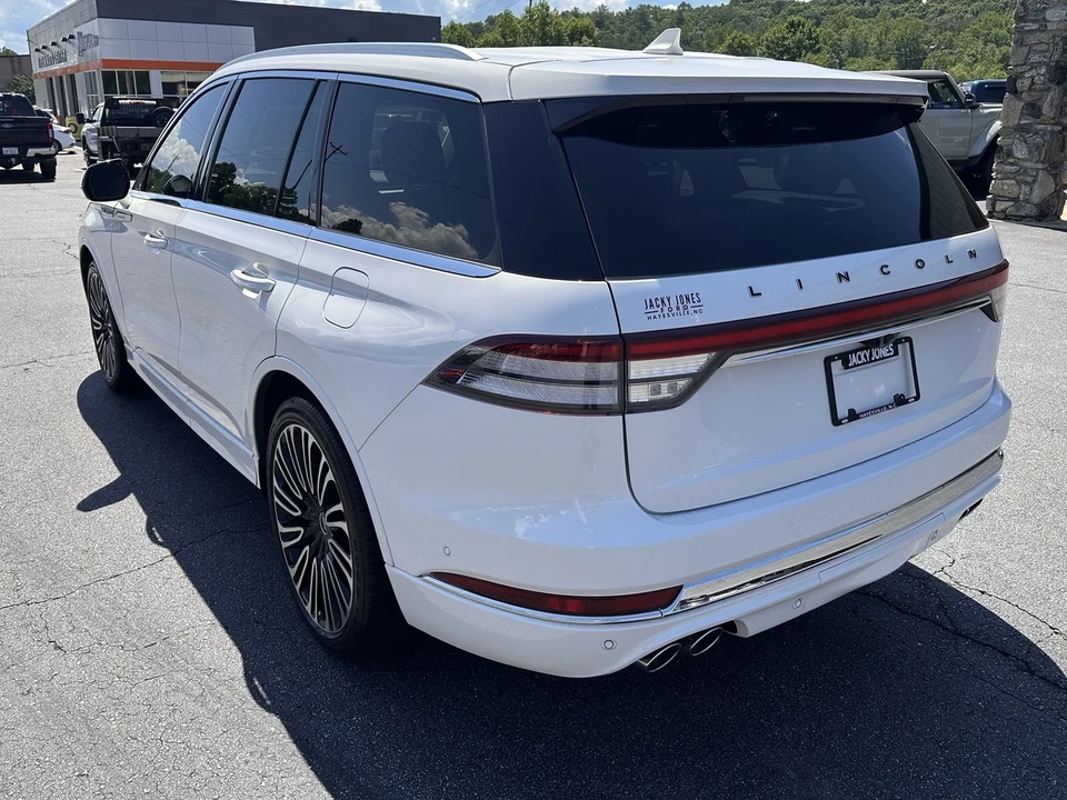2023 Lincoln Aviator 2nd Gen - Image 8 of 21