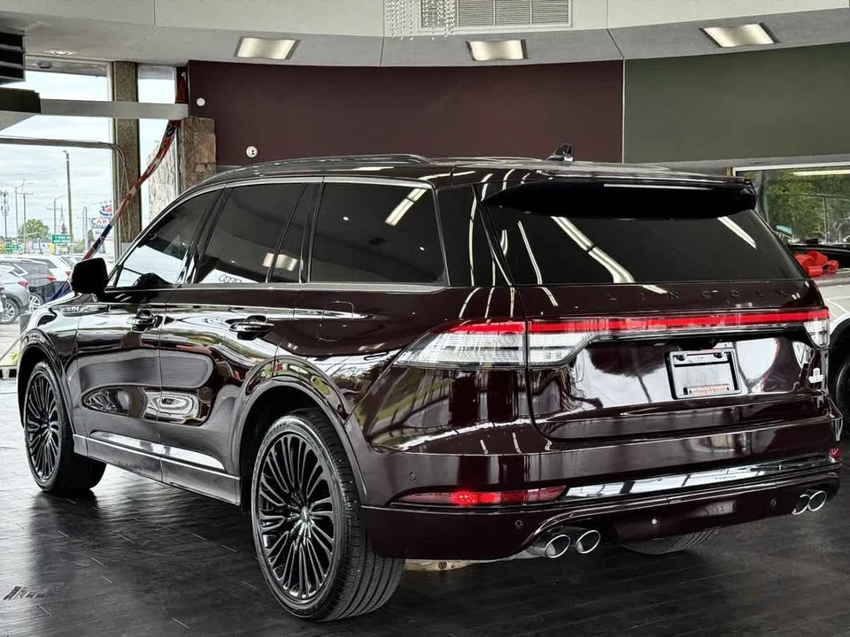 2023 Lincoln Aviator 2nd Gen - Image 17 of 21