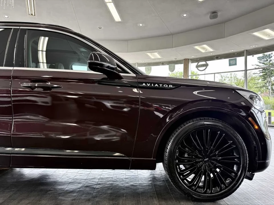 2023 Lincoln Aviator 2nd Gen - Image 12 of 21