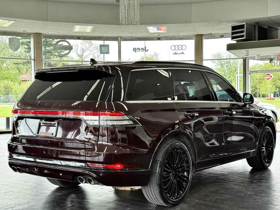2023 Lincoln Aviator 2nd Gen - Image 15 of 21