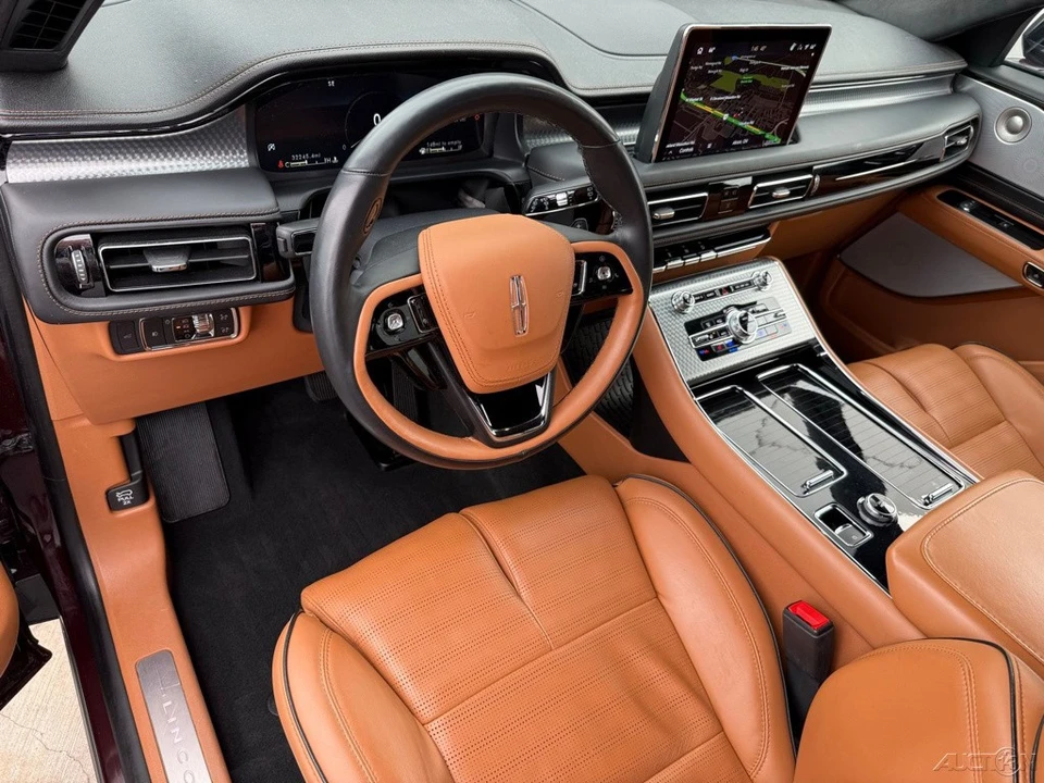 2023 Lincoln Aviator 2nd Gen - Image 11 of 12