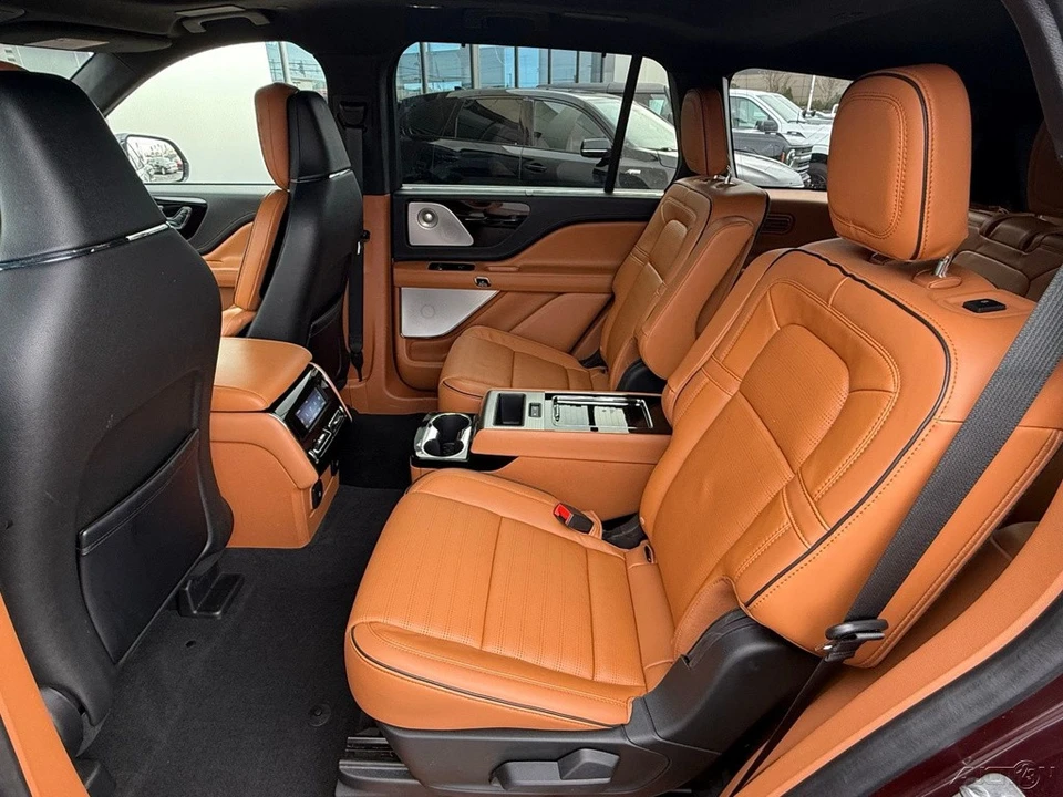 2023 Lincoln Aviator 2nd Gen - Image 14 of 21
