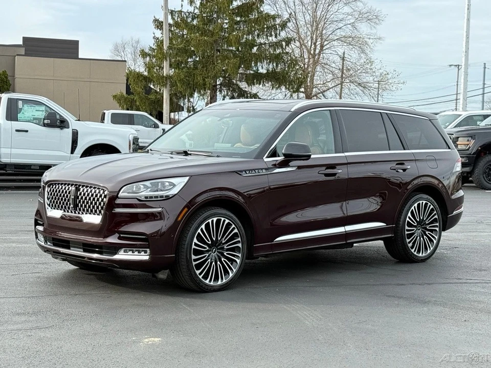 2023 Lincoln Aviator 2nd Gen - Image 7 of 12