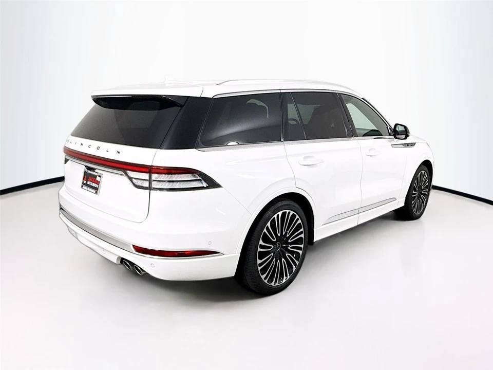2023 Lincoln Aviator 2nd Gen - Image 13 of 15