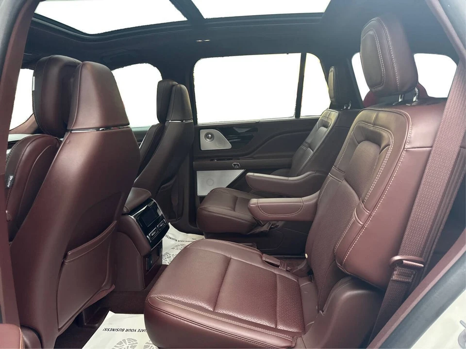 2023 Lincoln Aviator 2nd Gen - Image 10 of 21