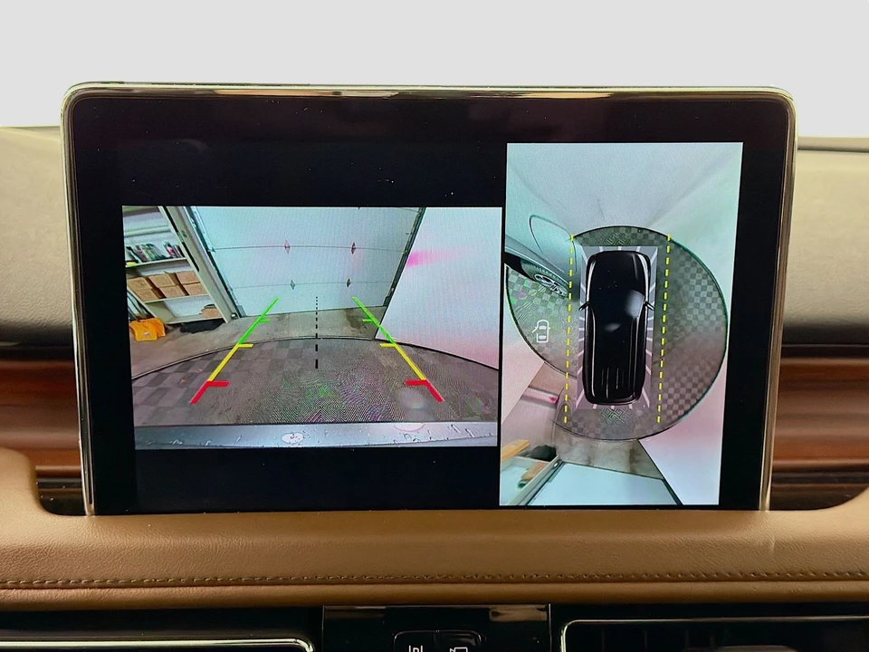 2023 Lincoln Aviator 2nd Gen - Image 19 of 21
