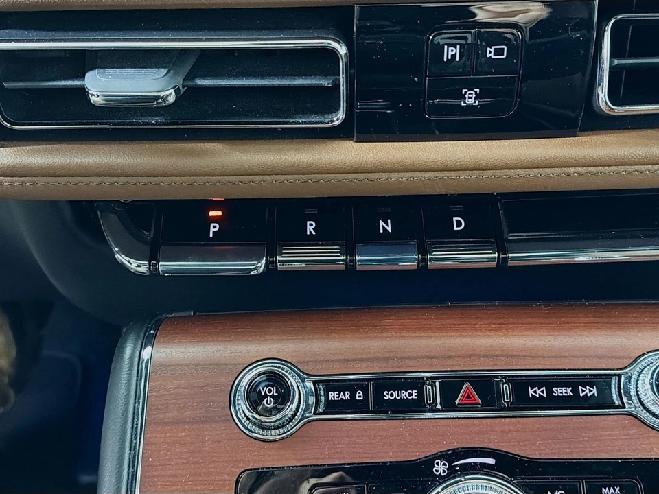 2023 Lincoln Aviator 2nd Gen - Image 21 of 21
