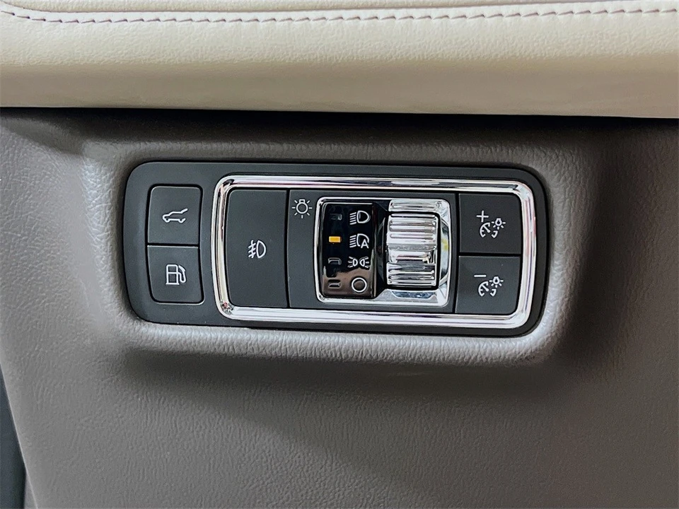 2023 Lincoln Aviator 2nd Gen - Image 11 of 12