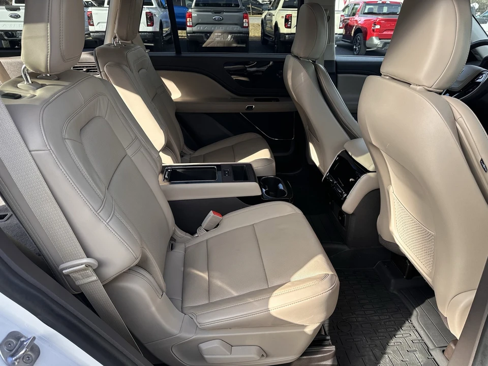 2023 Lincoln Aviator 2nd Gen - Image 16 of 21