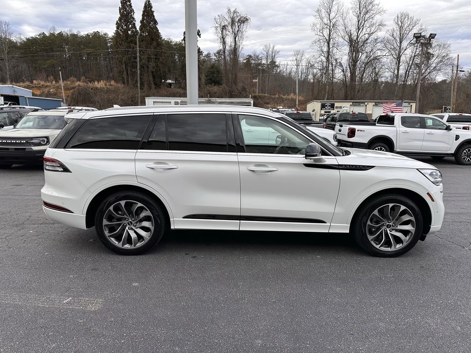 2023 Lincoln Aviator 2nd Gen - Image 5 of 12