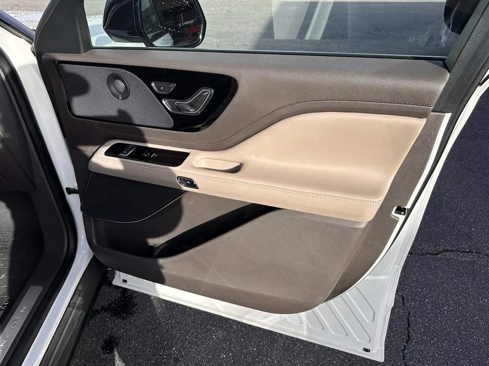 2023 Lincoln Aviator 2nd Gen - Image 13 of 21