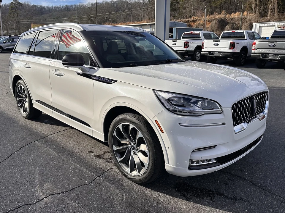 2023 Lincoln Aviator 2nd Gen - Image 4 of 21