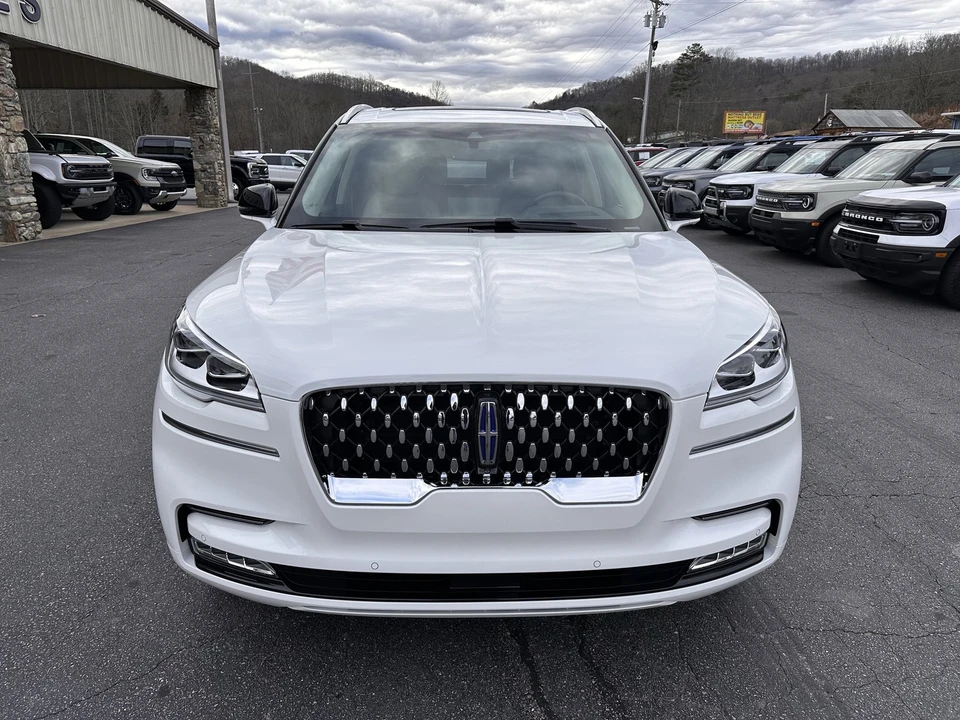 2023 Lincoln Aviator 2nd Gen - Image 3 of 12