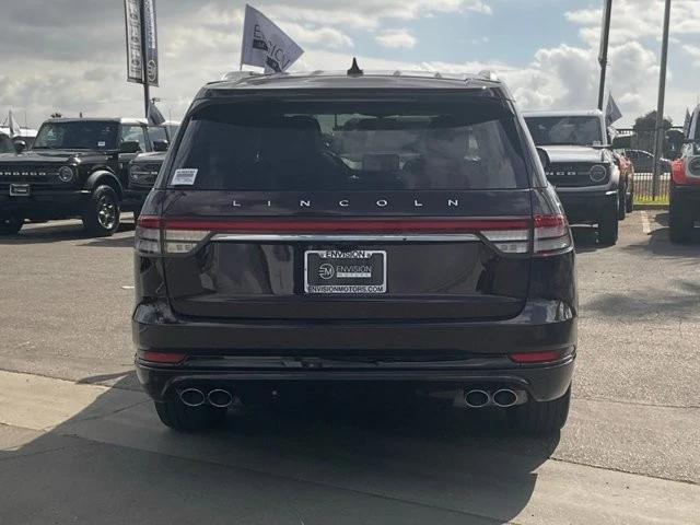 2023 Lincoln Aviator 2nd Gen - Image 2 of 12