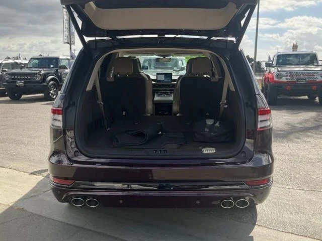 2023 Lincoln Aviator 2nd Gen - Image 9 of 12