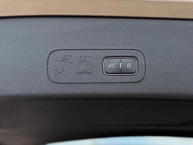 2023 Lincoln Aviator 2nd Gen - Image 11 of 12