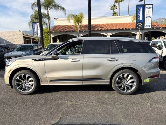 2023 Lincoln Aviator 2nd Gen - Image 5 of 12