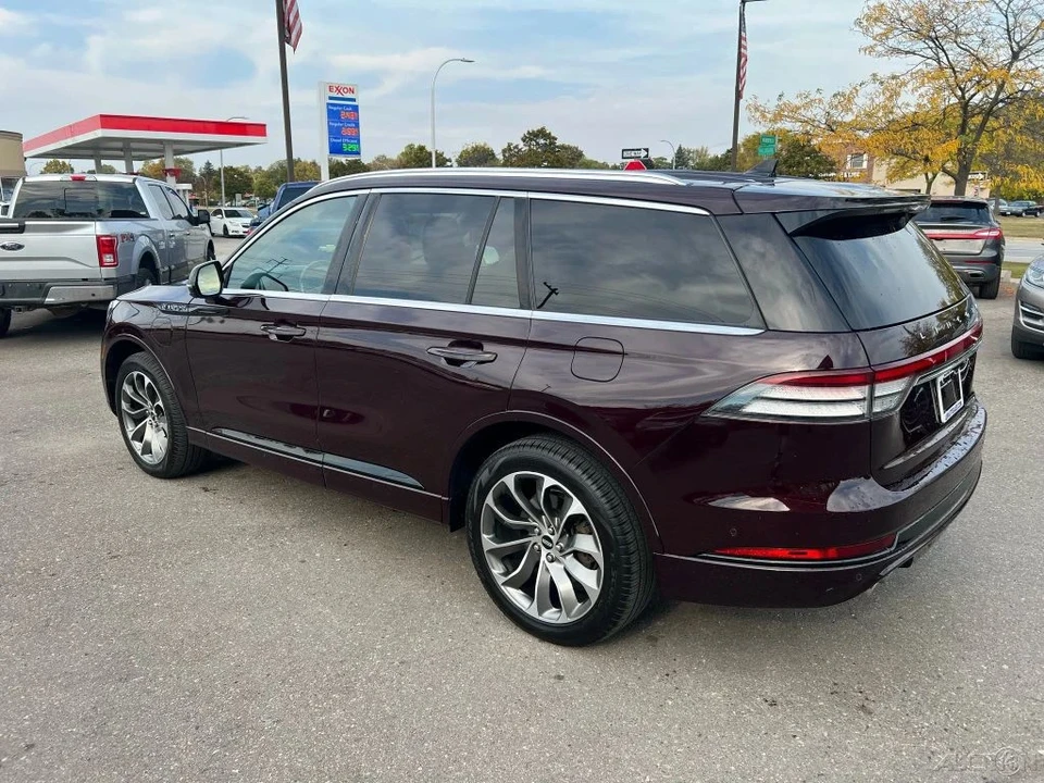2023 Lincoln Aviator 2nd Gen - Image 3 of 12