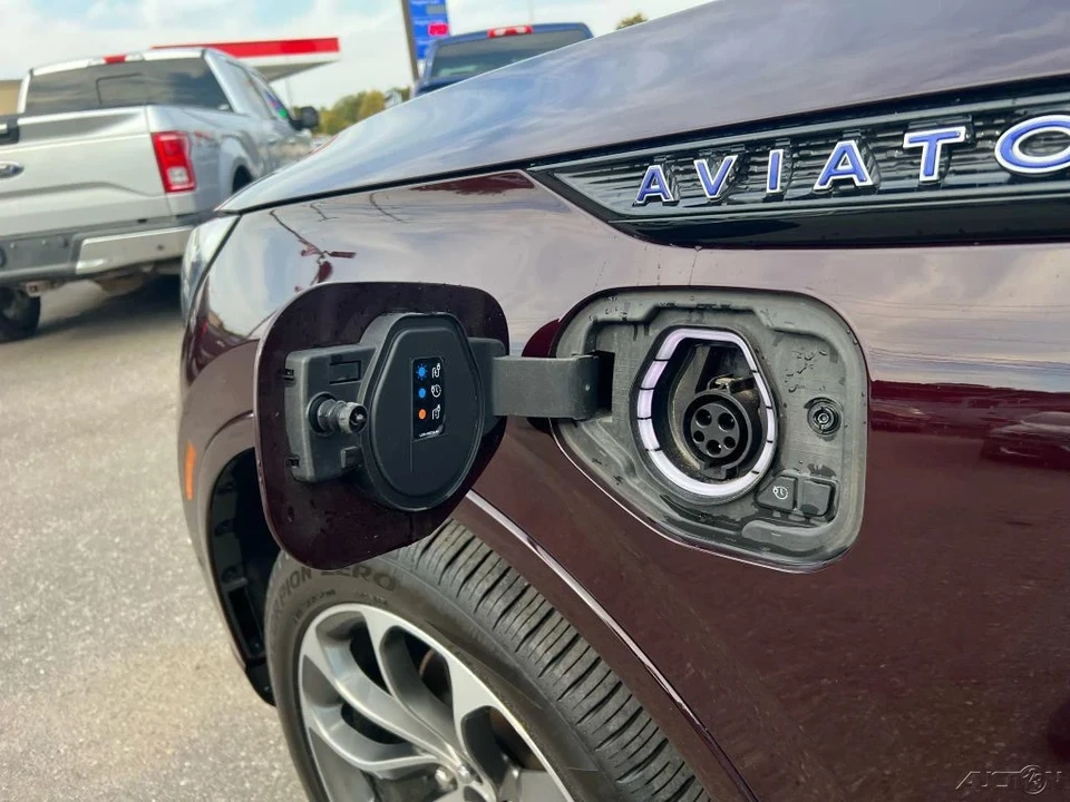 2023 Lincoln Aviator 2nd Gen - Image 10 of 12