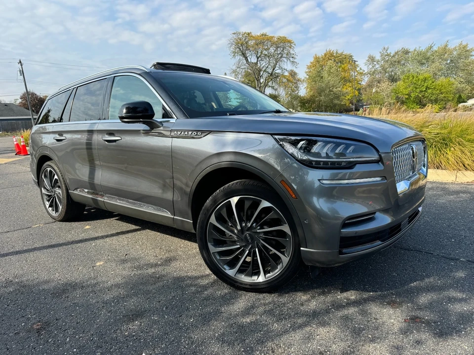 2023 Lincoln Aviator 2nd Gen - Image 2 of 21