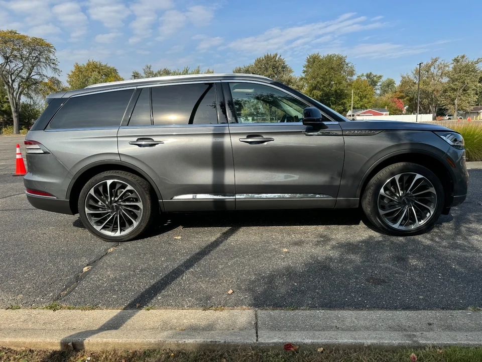 2023 Lincoln Aviator 2nd Gen - Image 3 of 21