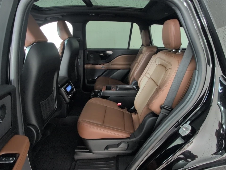 2023 Lincoln Aviator 2nd Gen - Image 7 of 12
