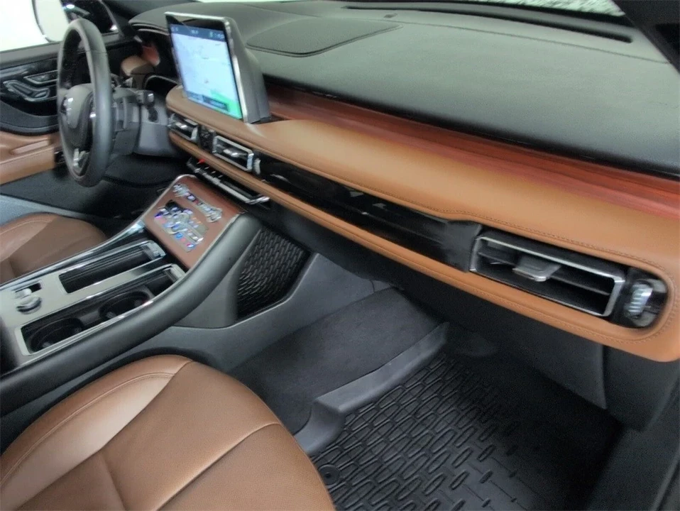 2023 Lincoln Aviator 2nd Gen - Image 11 of 12