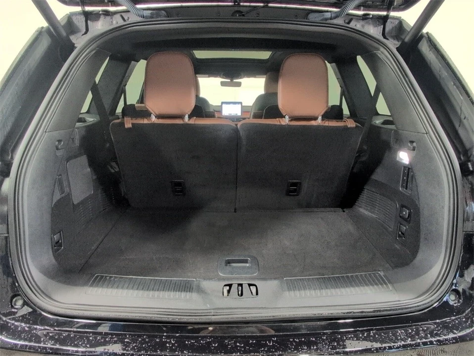 2023 Lincoln Aviator 2nd Gen - Image 10 of 12