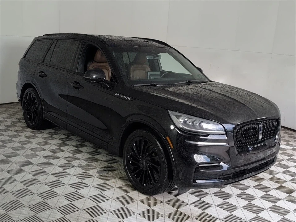 2023 Lincoln Aviator 2nd Gen - Image 2 of 12