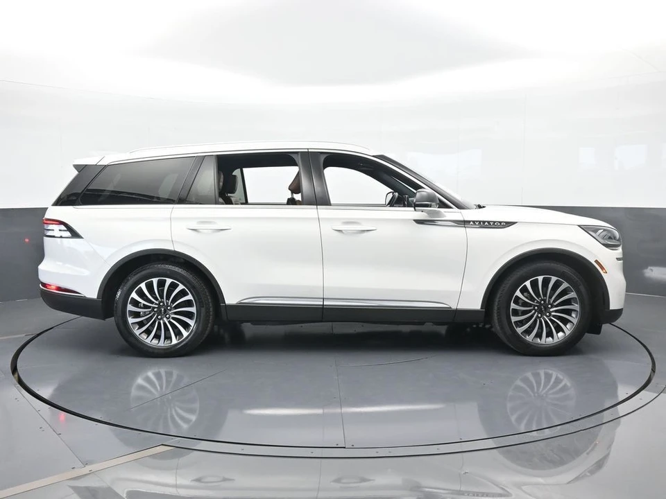 2023 Lincoln Aviator 2nd Gen - Image 7 of 12