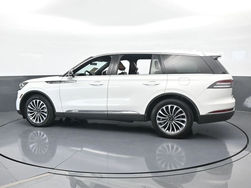 2023 Lincoln Aviator 2nd Gen - Image 3 of 12