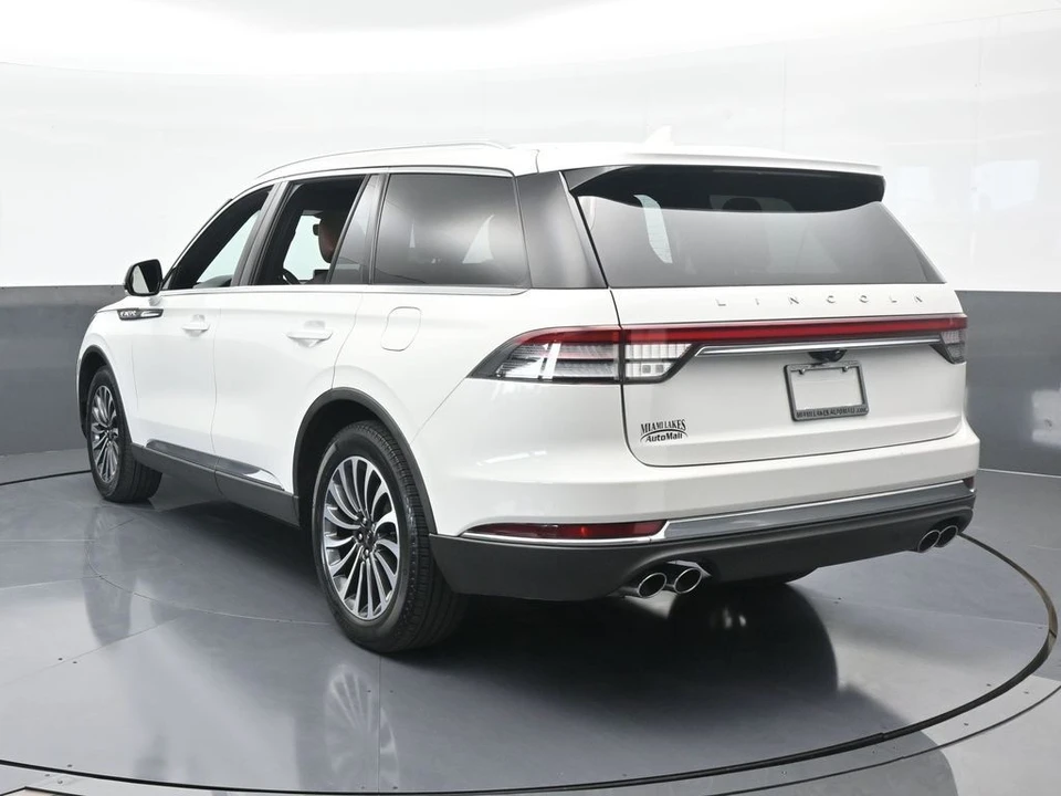 2023 Lincoln Aviator 2nd Gen - Image 4 of 12