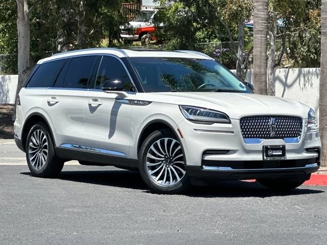 2023 Lincoln Aviator 2nd Gen - Image 2 of 12