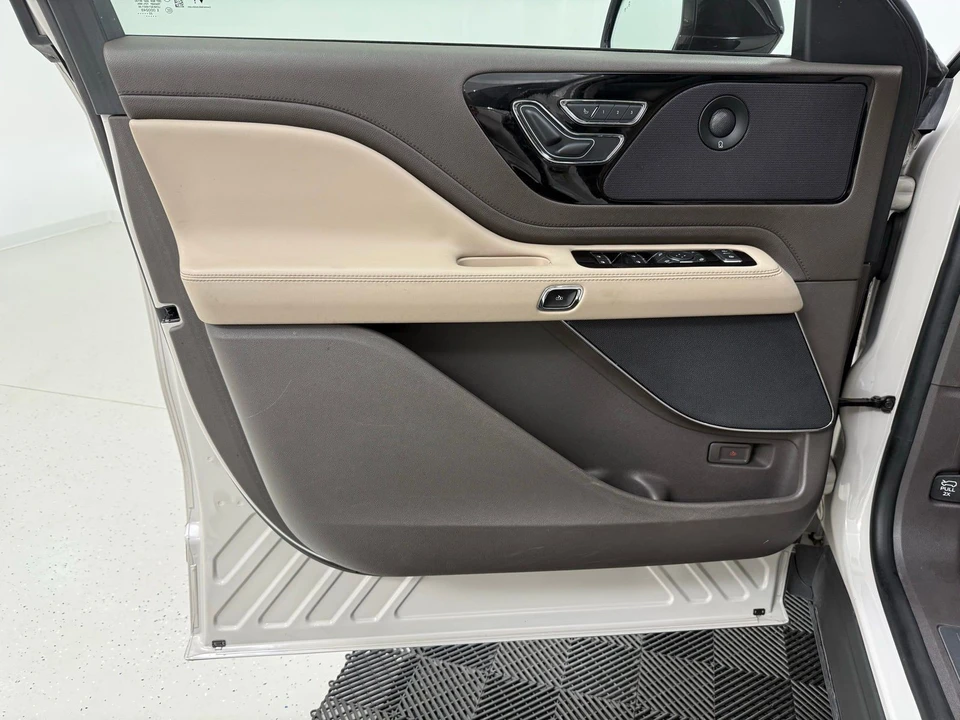 2023 Lincoln Aviator 2nd Gen - Image 12 of 31