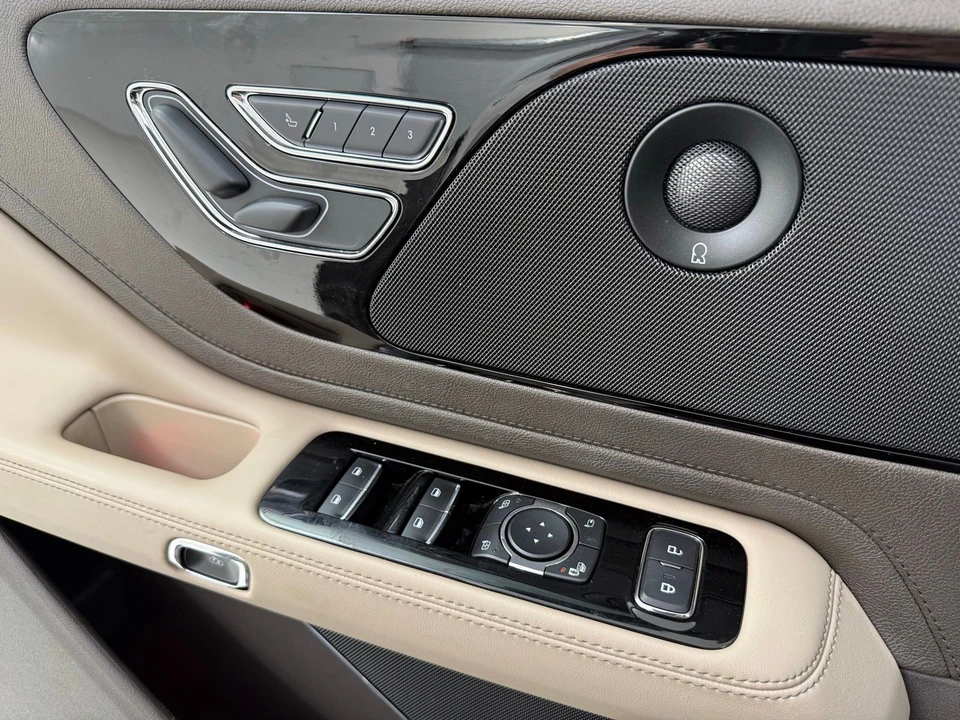 2023 Lincoln Aviator 2nd Gen - Image 13 of 31